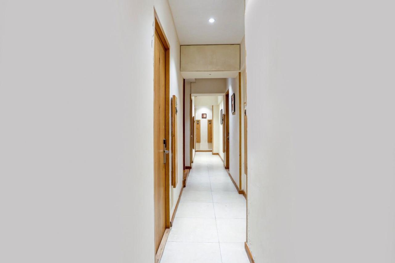 Oyo 81549 Hotel Elegance Nx Bombay Esterno foto